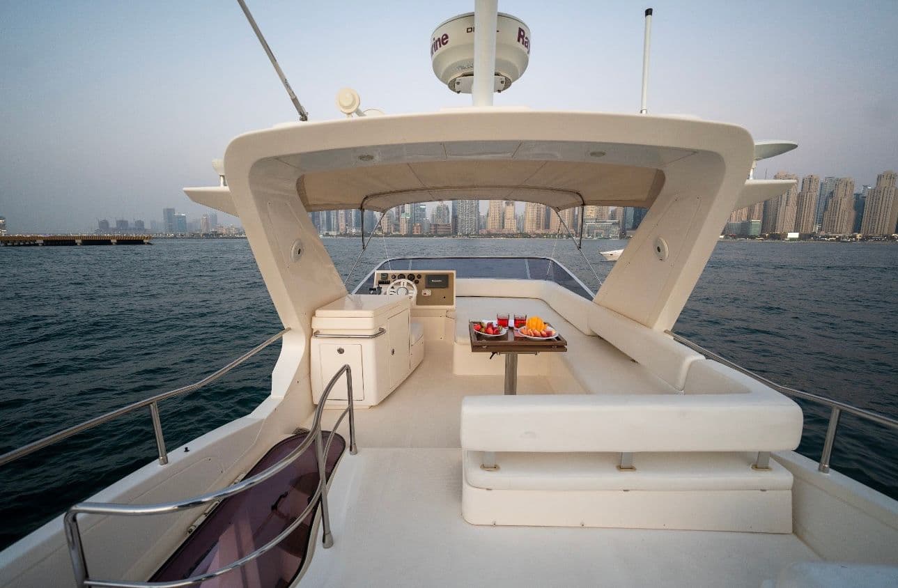 Azimut 53ft