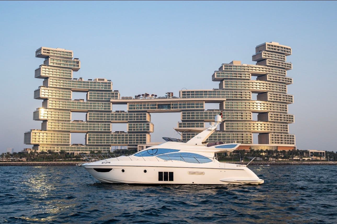 Azimut 53ft