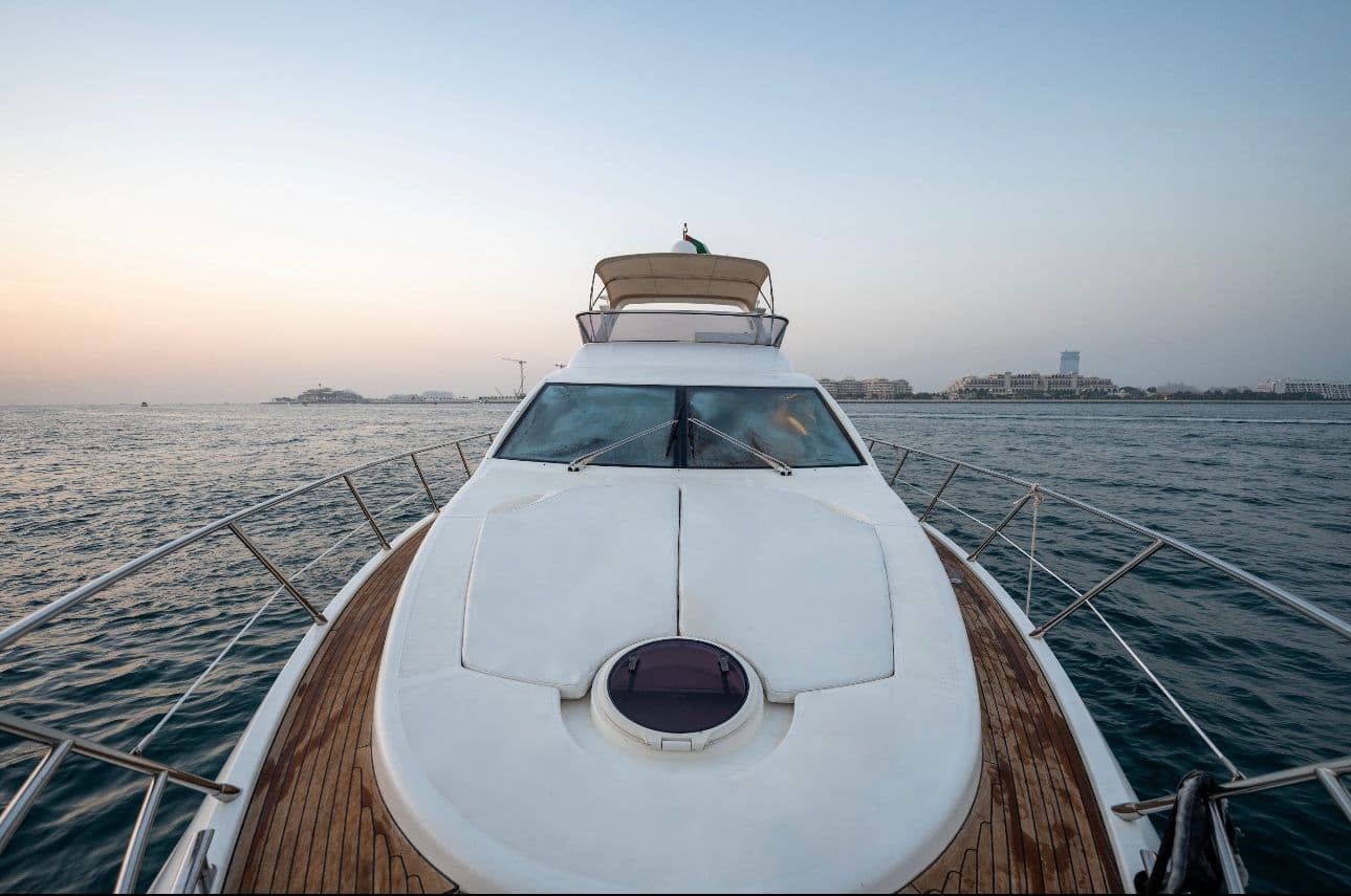 Azimut 53ft