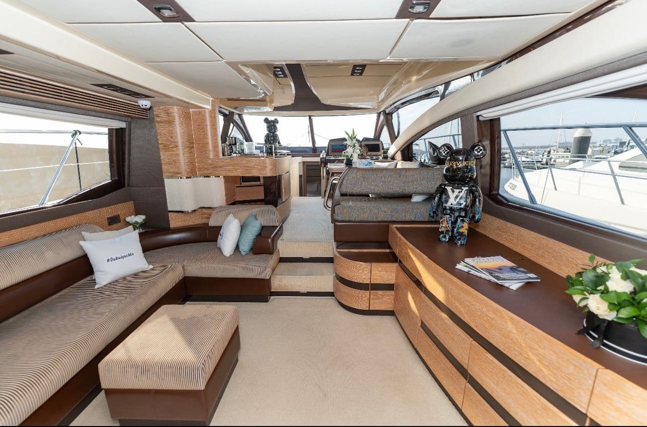 Azimut 53ft