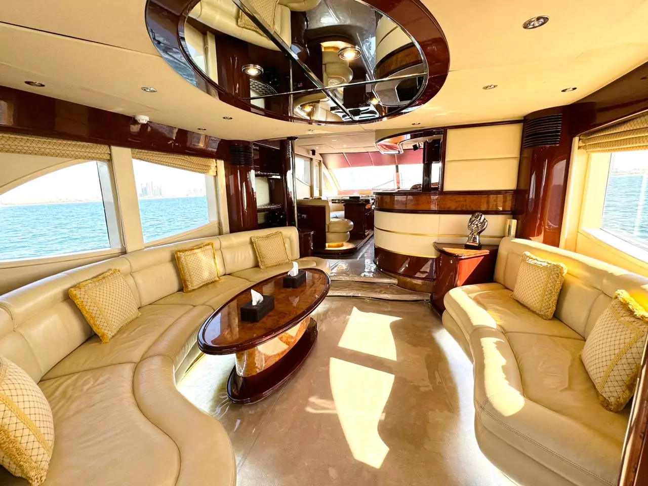 Majesty 70ft