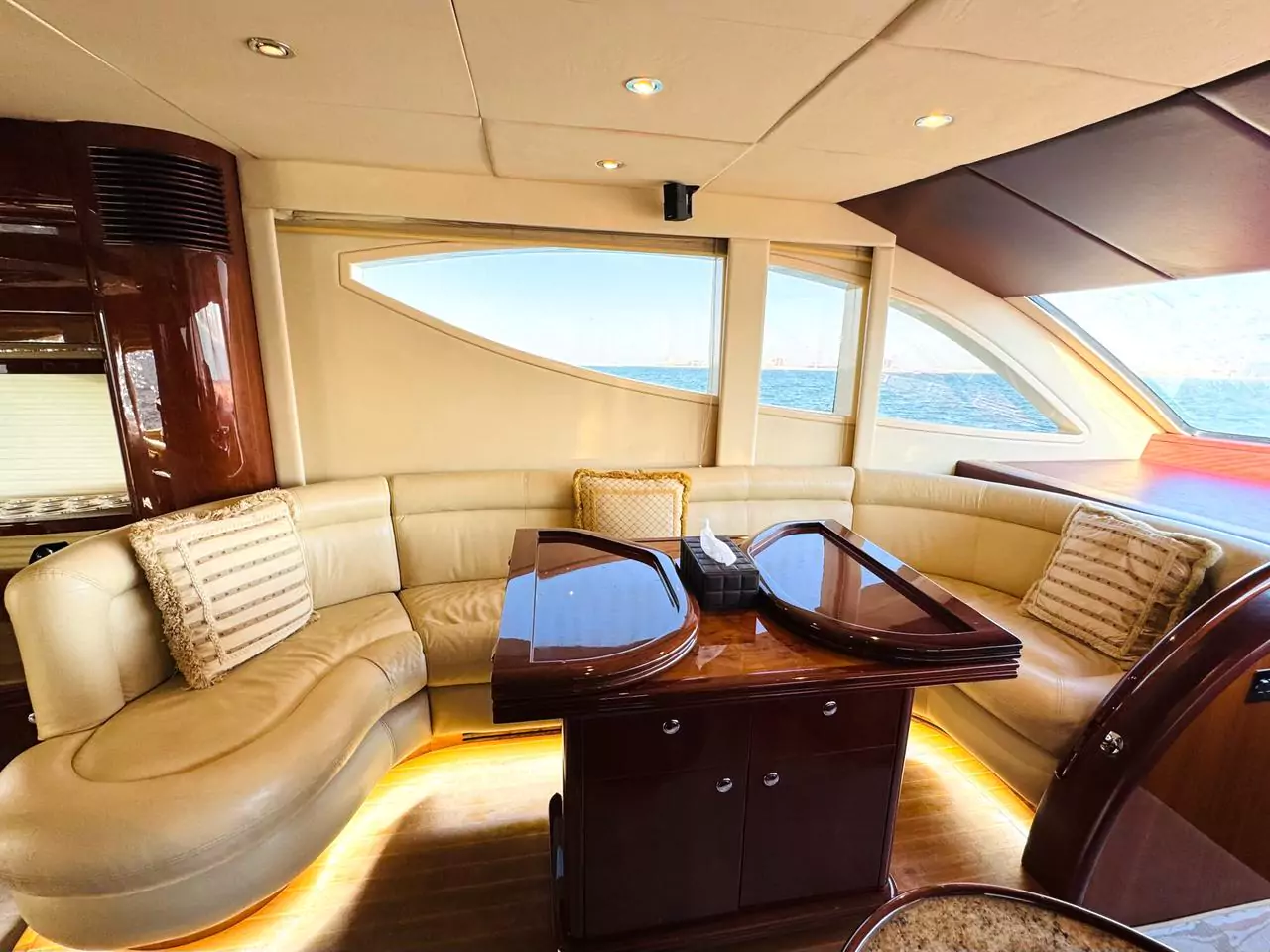 Majesty 70ft